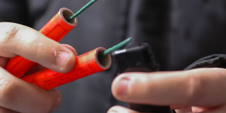 Accident tragic în Italia: Explozia unei petarde l-a rănit grav pe un moldovean