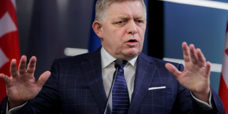 „Un impact drastic asupra UE.” Avertisment dur al premierului slovac după ce Kievul a oprit tranzitul gazelor rusești prin Ucraina