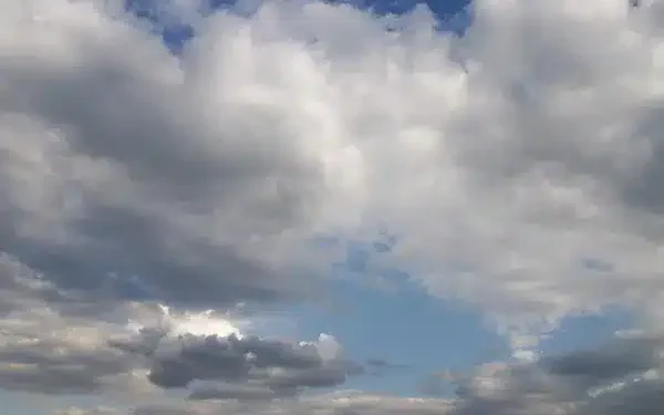 Prognoza meteo pentru 8 ianuarie în Moldova: vreme caldă cu înnorări