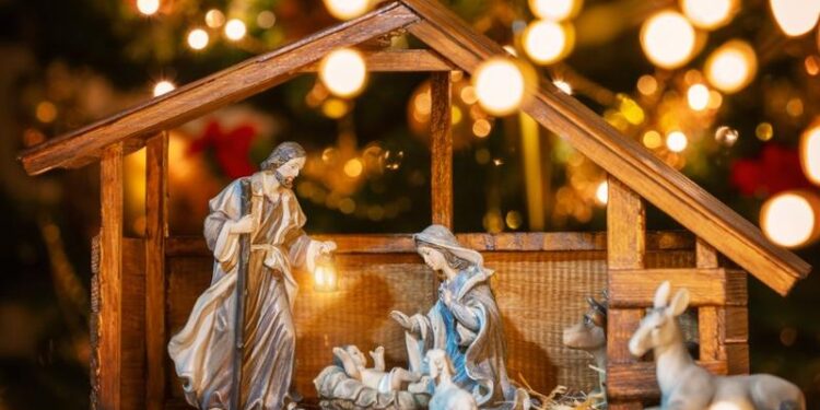 Sărbătoarea Nașterii lui Iisus Hristos: Obiceiuri și tradiții de Crăciun în stil vechi