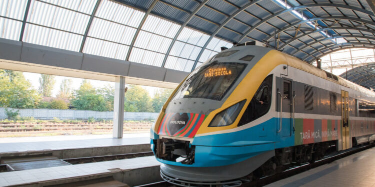 Colaps pe Calea Ferată din Moldova: Două rute de tren anulate din cauza problemelor financiare