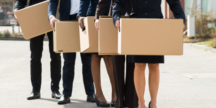 Concedieri pe bandă rulantă în România. Ce industrii sunt afectate