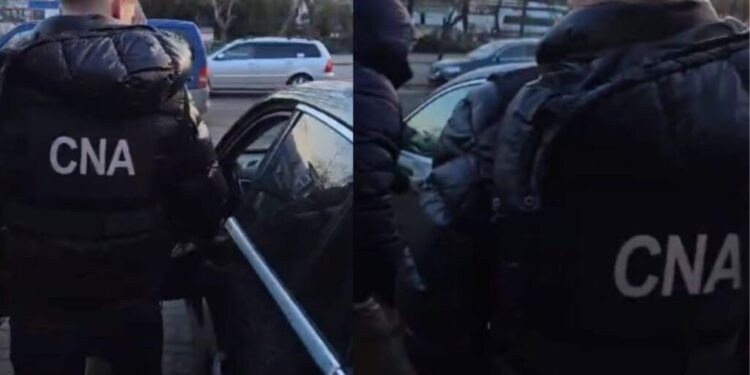 Doi bărbați, cercetați de CNA pentru mită de peste jumătate de milion de lei