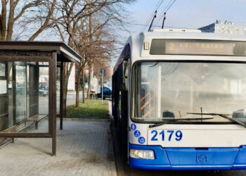 Noi stații de așteptare a transportului public în Chișinău și Durlești
