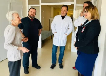 Intervenție salvatoare: Medicii din Chișinău au salvat piciorul unei paciente de 80 de ani