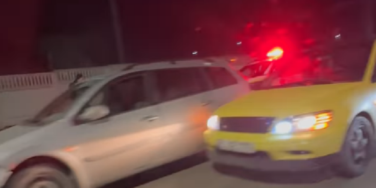 Nu au putut împărți o intersecție: Un Mitsubishi, un Opel și un Renault, boțite într-un accident la Botanica