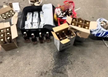 Țigarete și băuturi alcoolice nedeclarate descoperite la frontiera Oancea