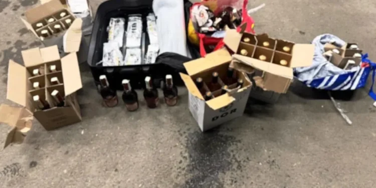 Țigarete și băuturi alcoolice nedeclarate descoperite la frontiera Oancea