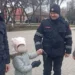O fetiță rătăcită pe străzi, și-a găsit mama cu ajutorul carabinierilor