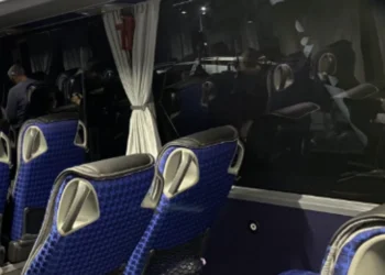 Caviar nedeclarat descoperit la Palanca: șoferul unui autocar riscă sancțiuni