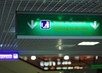 Un șofer a ales la Vamă „coridorul verde”, dar nu l-a trecut