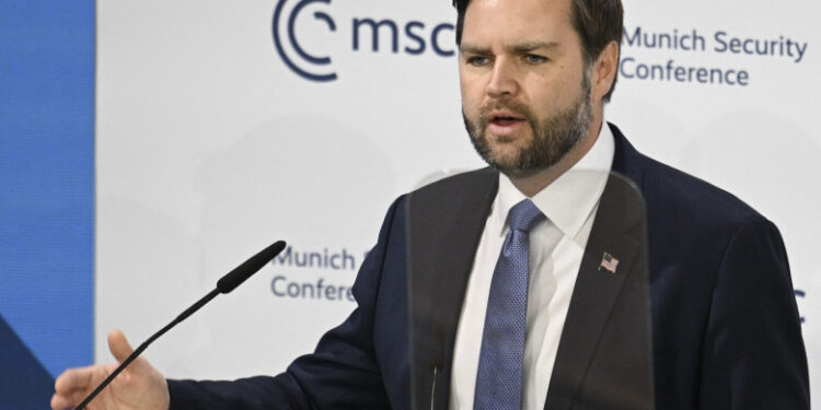 JD Vance îl avertizează pe Zelenski să nu-l mai „vorbească de rău” pe Trump: „Este un mod groaznic de a trata cu această administraţie”