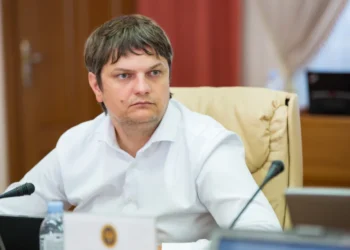 Spînu câștigă pe canalele Gazprom? Cum se creează un nou imperiu media pe piața TV cu aceleași fețe vechi la conducere |VIDEO