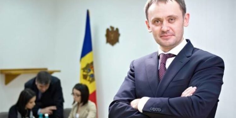 Expert în comunicare: PAS blochează munca presei de opoziție din teama de întrebări incomode |VIDEO