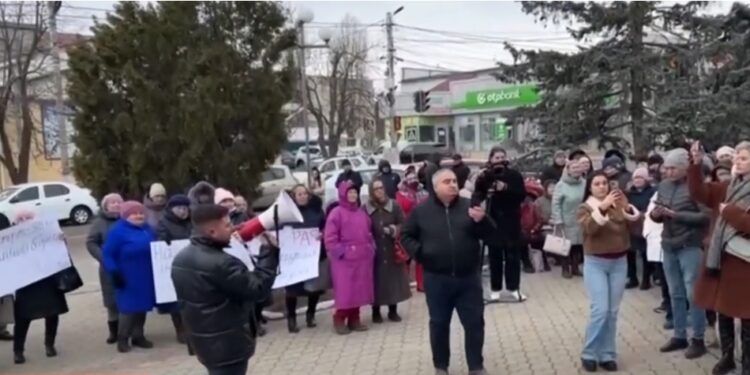 Ședință pe fondul protestelor de la Comrat. Guvernarea PAS încalcă din nou legislația și încearcă să creeze un conflict între locuitorii Găgăuziei