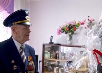 Veteranii felicitați de Blocul „Victoria” cu ocazia Zilei Apărătorului Patriei: Flori, cadouri și recunoștință pentru eroismul lor |VIDEO