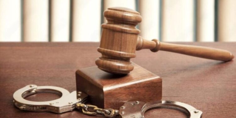 Doi concubini condamnați pentru trafic de ființe umane: 9 și 10 ani de închisoare