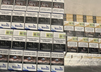 Trei pasageri, depistați cu 430 de pachete de țigări nedeclarate la Aeroportul Chișinău