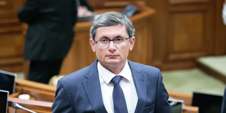 Igor Grosu cere explicații privind funcțiile deținute de soția șefului APP