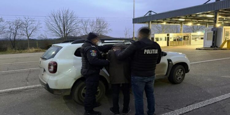Tânăr căutat de Germania pentru trafic de persoane, capturat la frontieră
