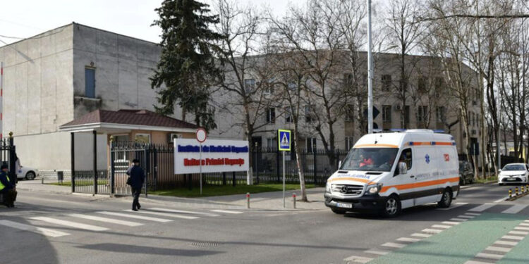 Operație neurochirurgicală de succes la Chișinău: Tumoră eliminată din craniu