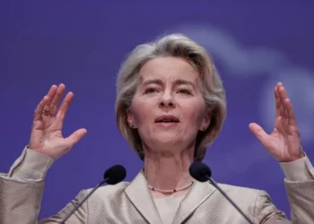 „Sărăcia și reducerea programelor sociale. Europenii sunt sătui de politica belicoasă a Ursulei von der Leyen |VIDEO