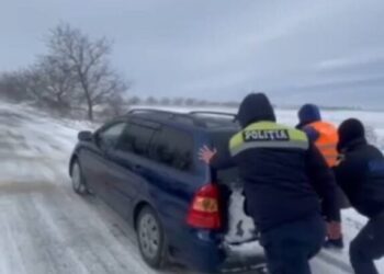 Atenționare Poliția Republicii Moldova: Vehicule blocate pe drumul L-15, raionul Căușeni, din cauza vremii nefavorabile
