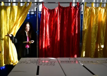 România, retrogradată de la „democrație viciată” la „regim hibrid” după decizia „șubredă” de anulare a alegerilor, în Indexul democrațiilor The Economist