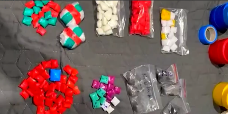 Trafic de droguri în valoare de aproape jumătate de milion de lei, destructurat de poliție