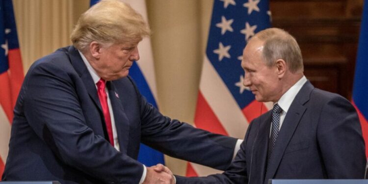 După ce a vorbit 90 de minute cu Putin, Trump l-a sunat și pe Zelenski