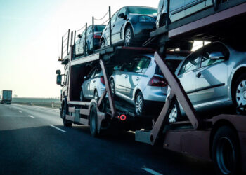 Importul de automobile și uleiuri, prelungit până la 6 mai fără aplicarea măsurilor de reciclare