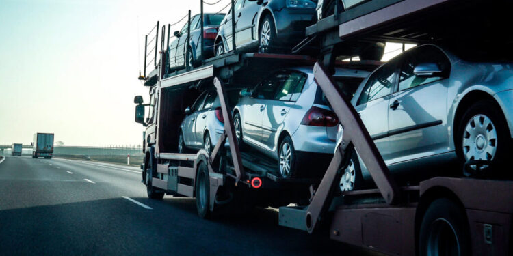 Importul de automobile și uleiuri, prelungit până la 6 mai fără aplicarea măsurilor de reciclare