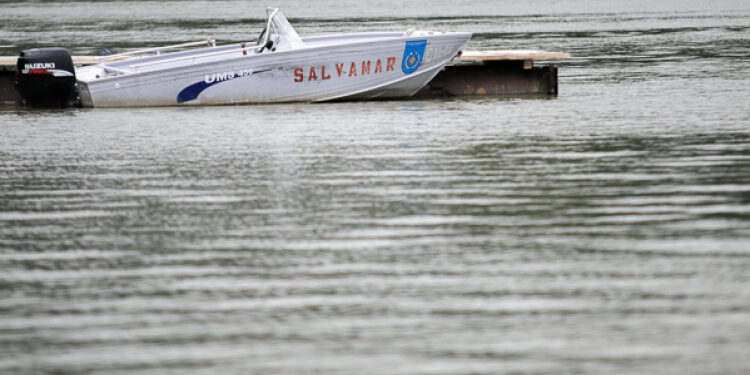 Un bărbat dat dispărut a fost găsit mort într-un iaz