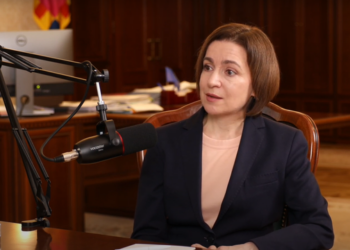 Guvernarea PAS pregătește reguli stricte pentru vloggeri și podcasteri: risc de cenzură online?