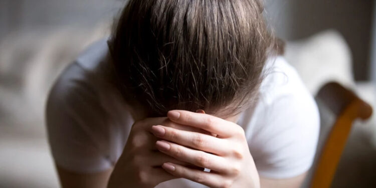 Cancerul tiroidian papilar: Simptome ascunse și importanța depistării timpurii