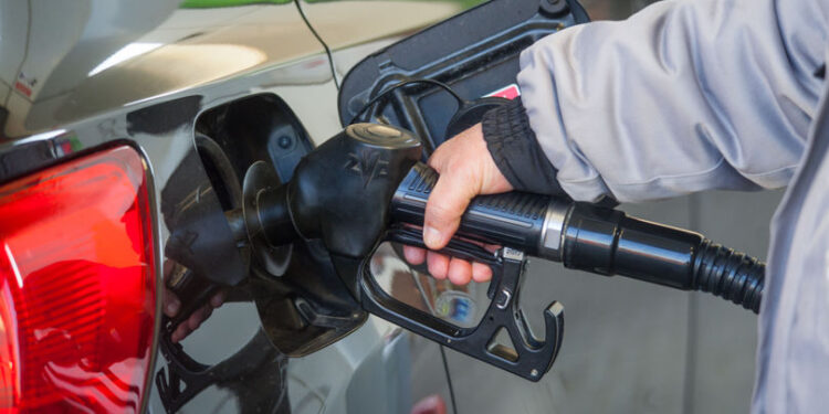 ANRE stabilește noile prețuri maxime pentru benzină și motorină