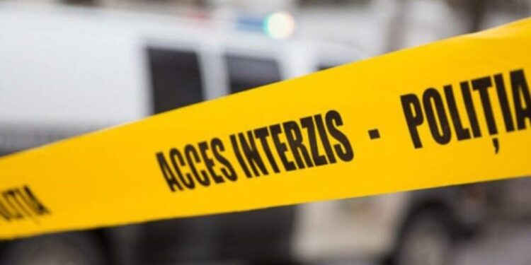 Tânăr găsit spânzurat în apartamentul său din Botanica