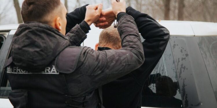 Poliția de Frontieră destructurează rețeaua de migrație ilegală: 15.000 de dolari per persoană pentru trecerea ilegală a frontierei