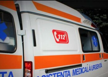 O femeie și trei minori au fost scoși din gheara morții de un echipaj medical, dintr-un apartament din Chișinău