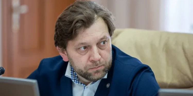 Dumitru Alaiba părăsește Ministerul Economiei, dar susține că va continua să servească actul guvernării