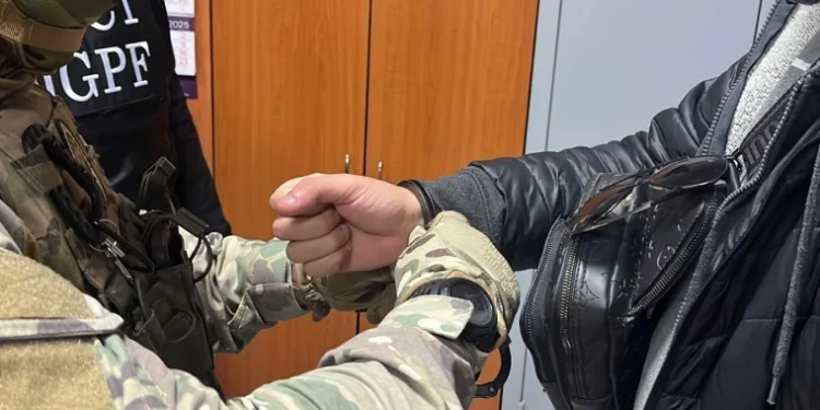 Cetățean ucrainean extrădat pentru escrocherie cu prejudiciu de 131.200 grivne