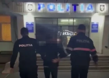 Escrocherii prin metoda „accident rutier”: Cinci bărbați, reținuți la Ungheni