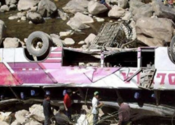 Accident mortal în sudul Boliviei: Cel puțin 15 morți într-o coliziune între camion și autobuz