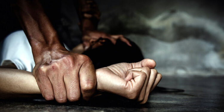 25 de ani de închisoare pentru un tată abuziv din nordul țării;