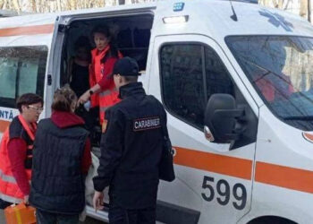 Două tinere reținute în Bălți pentru comportament suspect, una fiind rănită