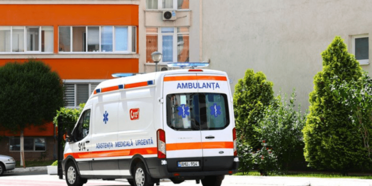 Ambulanța, solicitată de 15000 de cetățeni. Ce urgențe au avut