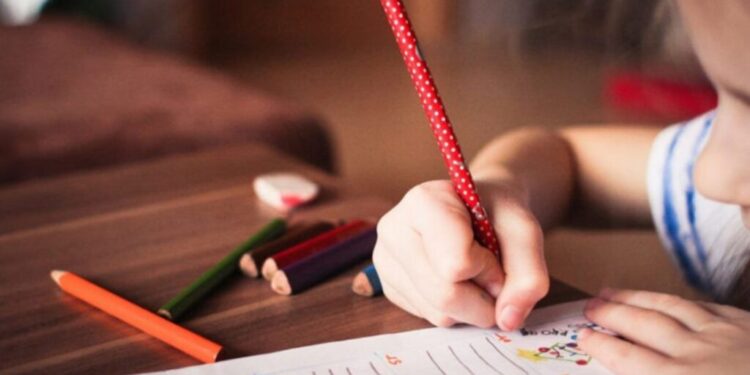 Limba găgăuză ar putea dispărea din grădinițele din Găgăuzia din cauza reducerii funcțiilor de pedagog