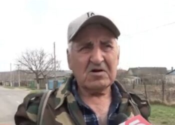 Locuitorii satului Roșcani, Anenii Noi, se plâng de mirosul puternic și riscurile sanitare după îngroparea a 65.000 de porci din cauza pestei porcine |VIDEO