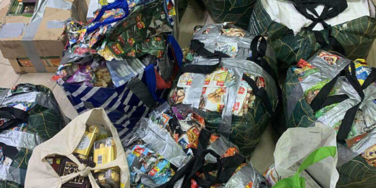 Contrabandă descoperită la ieșirea din Cupcini: Alimente, cauciucuri și jante fără documente