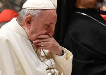 Anunț îngrijorător despre starea Papei Francisc. A avut două noi episoade de insuficiență respiratorie